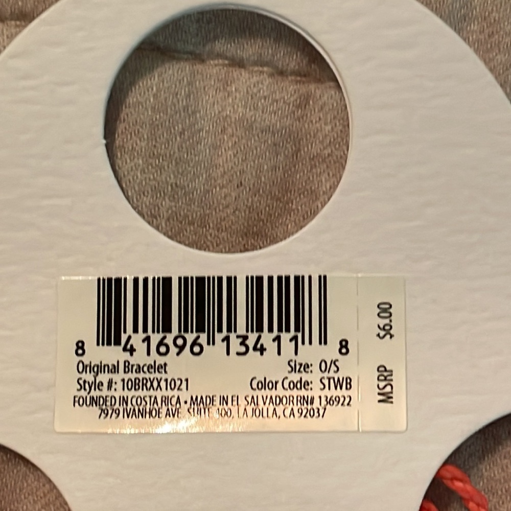 Pura Vida String Bracelet, 2 Stickers, 2 Silicone Straws, and PV Gift Box NWT - Picture 5 of 8